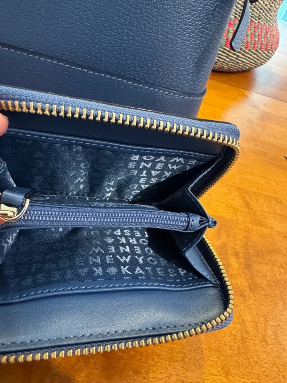 Kate Spade blue leather crossbody with matching wallet, NWOT - Picture 8 of 8